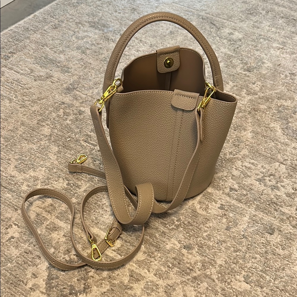 Elegant Taupe Leather Bucket Bag